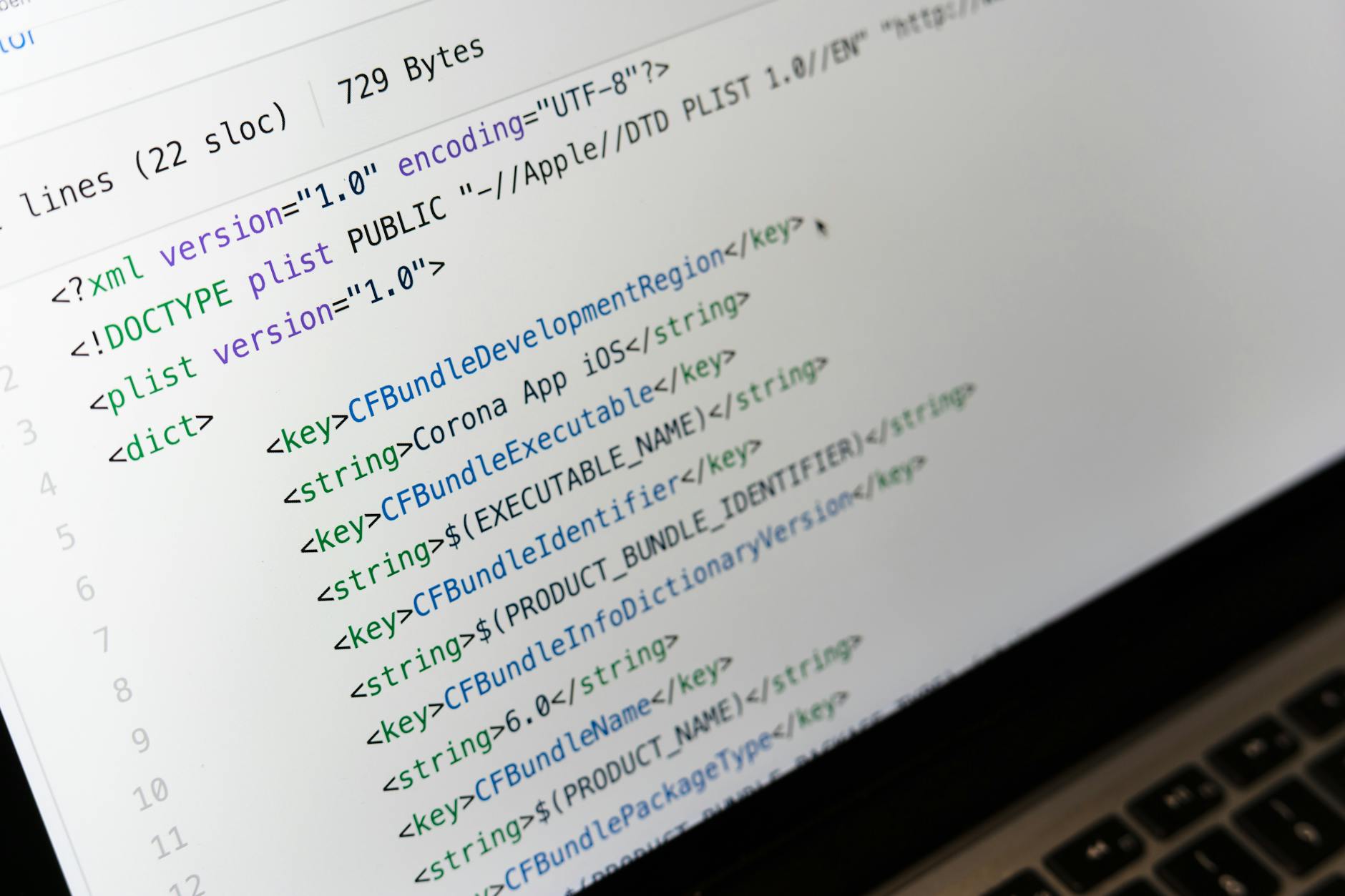Prikaz open-source softverskih rešenja i zajednice koja ih podržava.