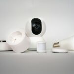 Pametna kuća opremljena IoT uređajima za automatizaciju i upravljanje domaćinstvom.